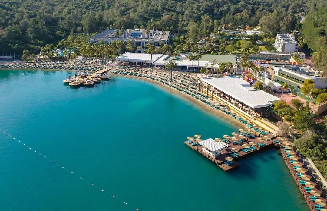 Green Bay Resort & Spa-1